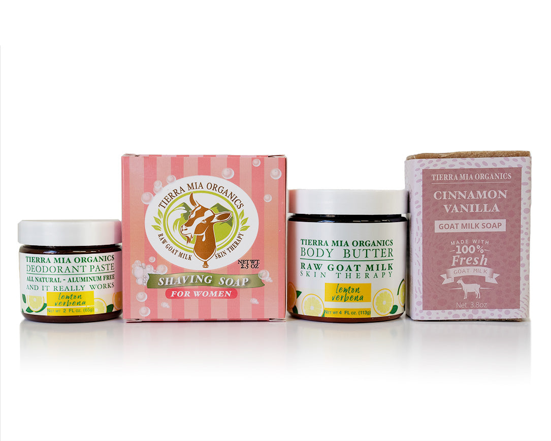 WOMEN'S MOISTURE RICH SHAVE KIT